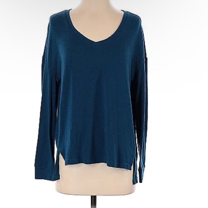 Cupcakes And Cashmere Navy V-Neck Sweater